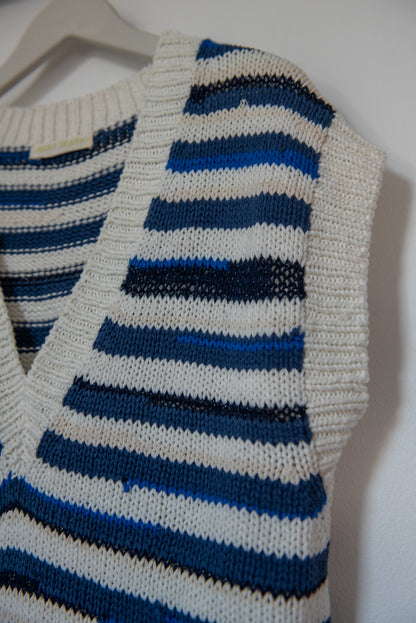 V-NECK VEST - BLUE STRIPE